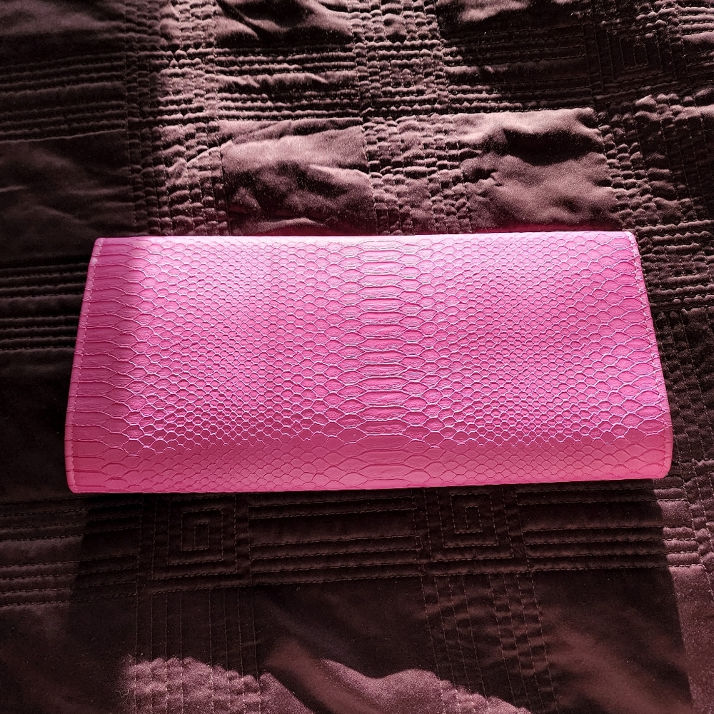 Purse - Picture 2 of 3